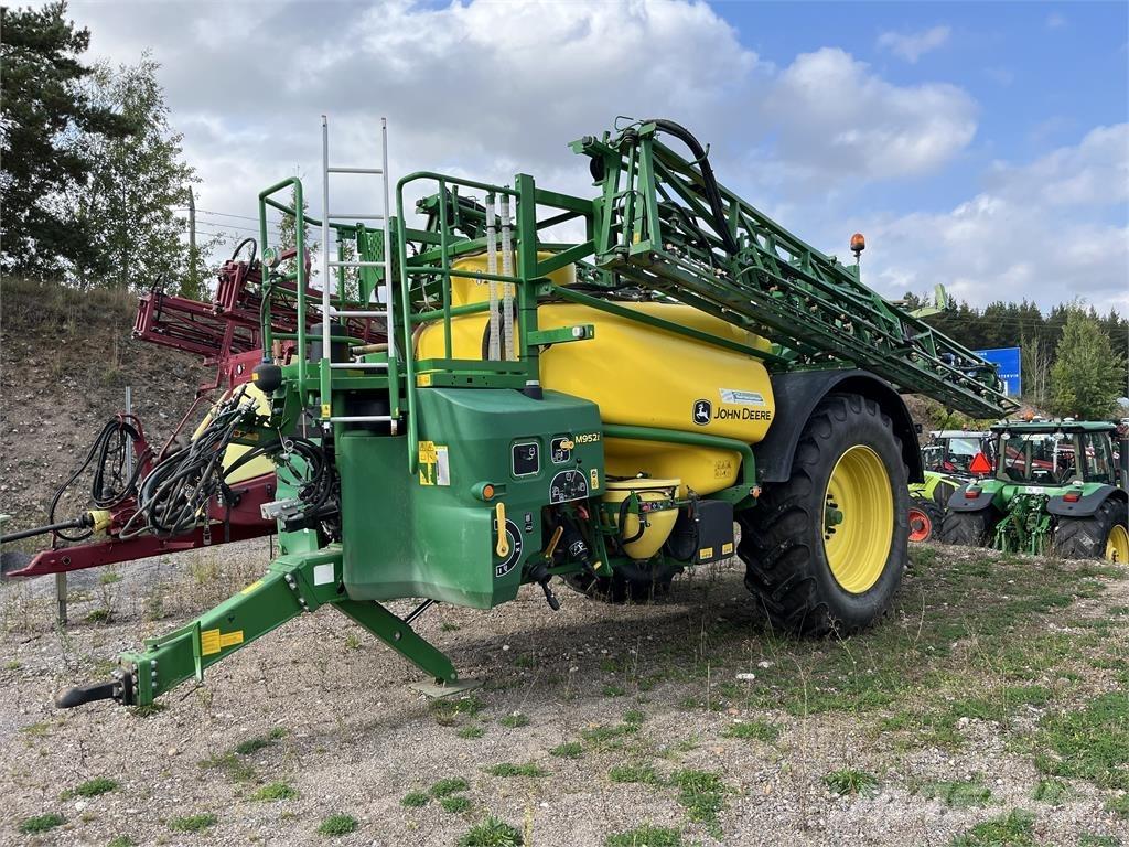 John Deere M952 Haagispritsid