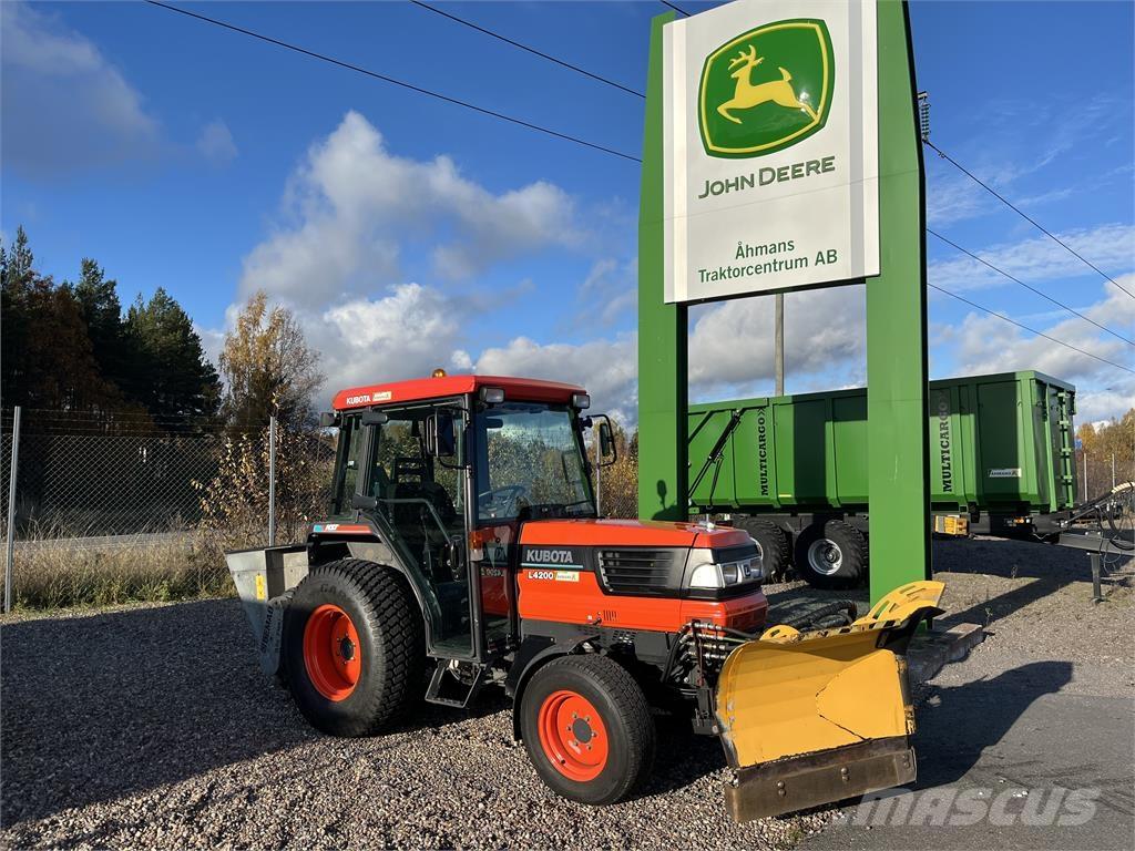 Kubota L4200 Muu kommunaaltehnika