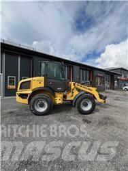 New Holland W70C Rataslaadurid