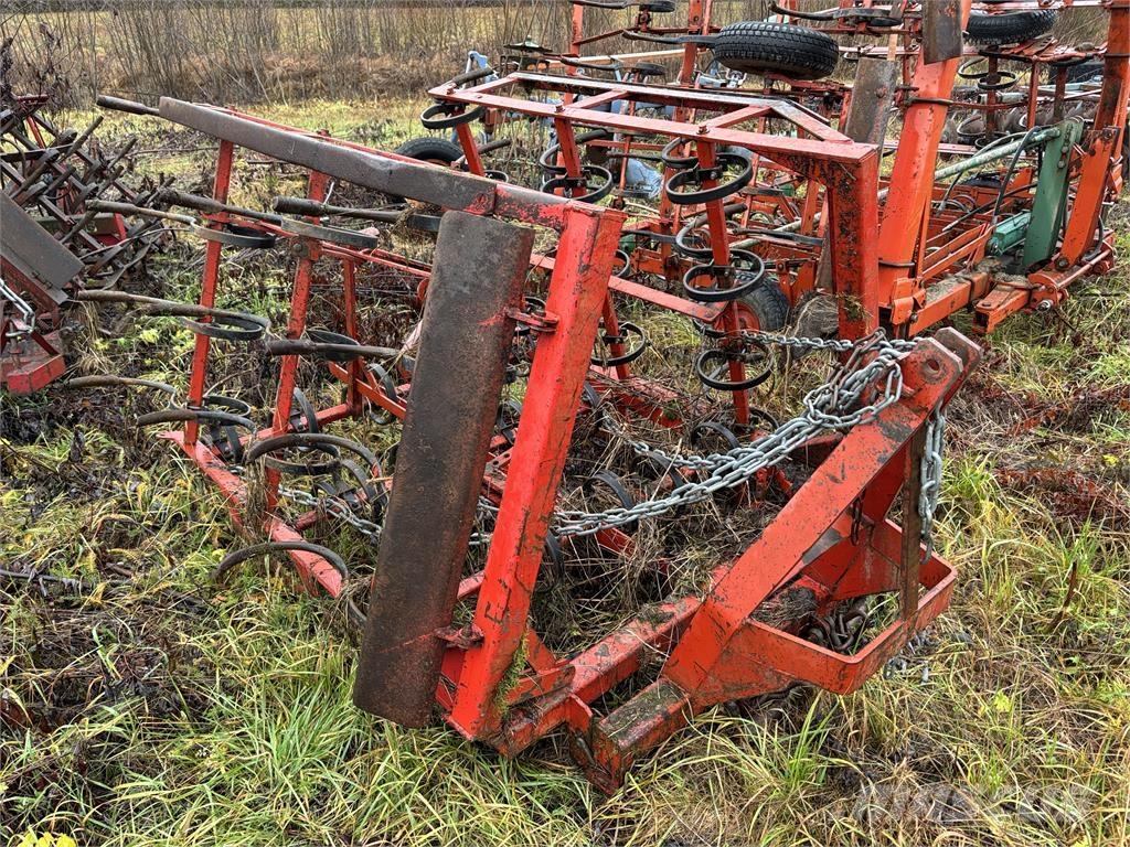  S-pinneharv 4 meter Muud mullaharimismasinad ja tarvikud