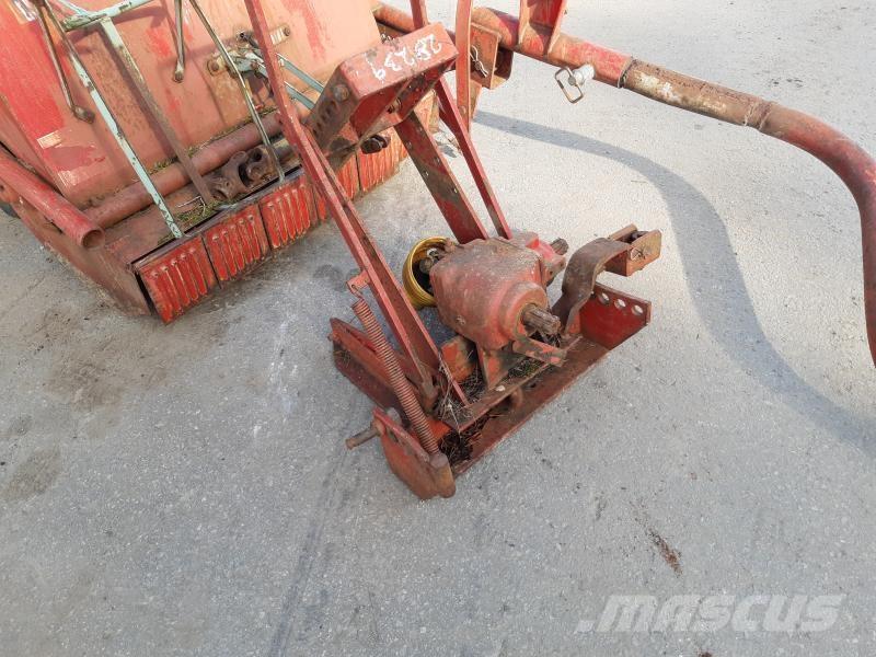  SLAGSLÅTTER TRASIG Karjamaade niidukid / pealselõikurid