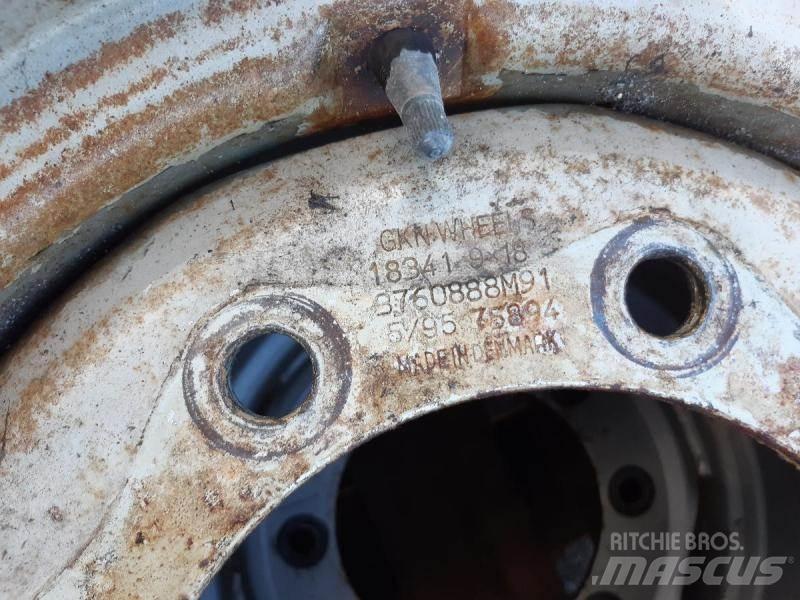  TRAKTOR HJUL 10,5/80-18 Rehvid, rattad ja veljed