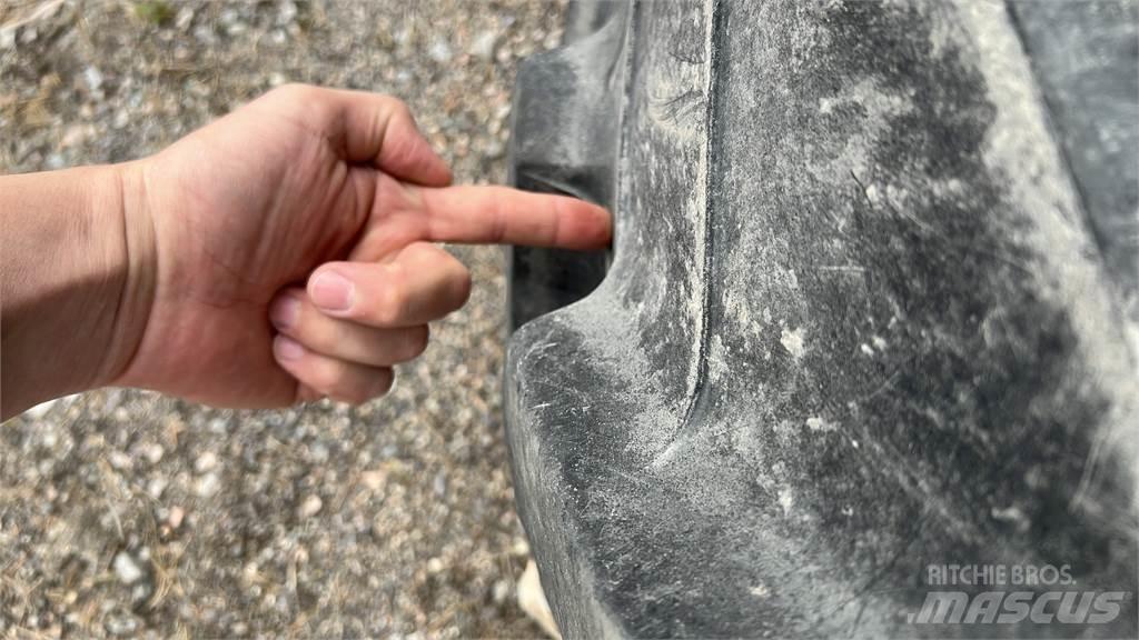 Trelleborg 520/85R42 Rehvid, rattad ja veljed