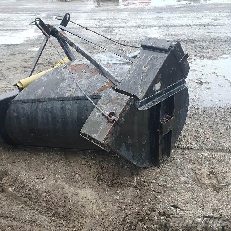  V-SLUNGA 2M Muud teekoristamise ja lumekoristamise masinad