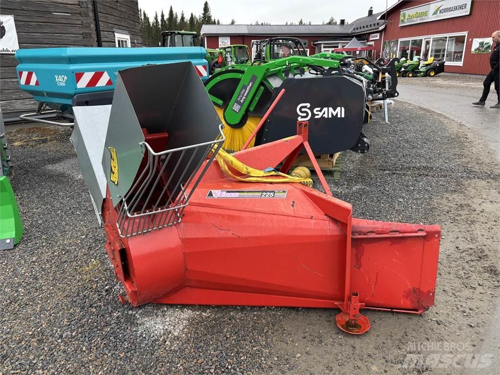  Vesko 225 Snöslunga Muud teekoristamise ja lumekoristamise masinad