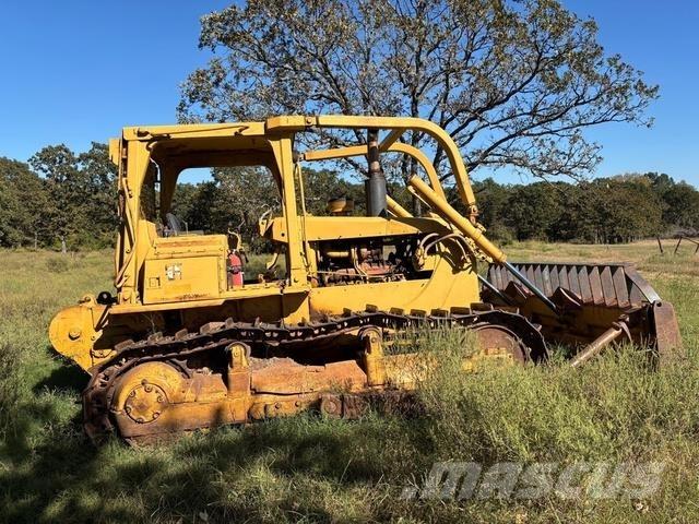 CAT D6D Buldooserid