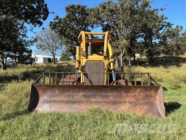 CAT D6D Buldooserid