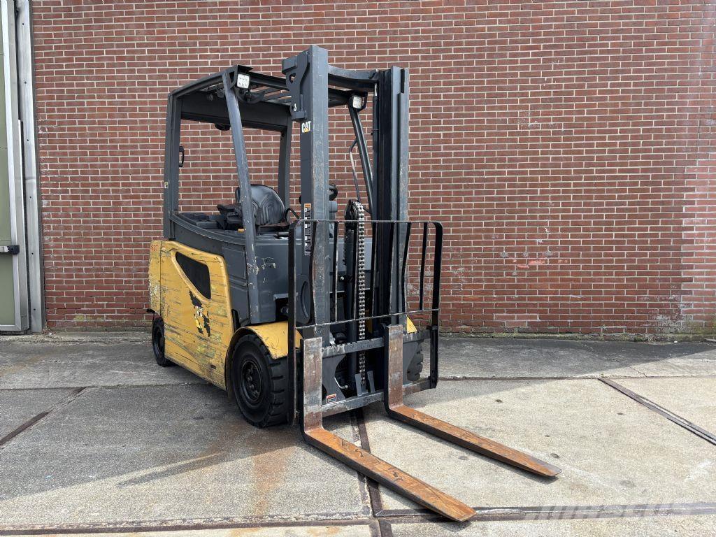 CAT 2EP5000 Elektritõstukid