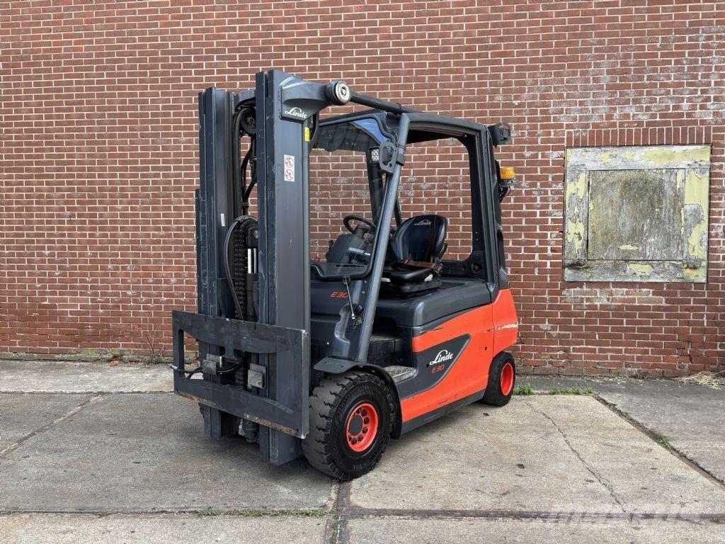 Linde E30-01 Elektritõstukid