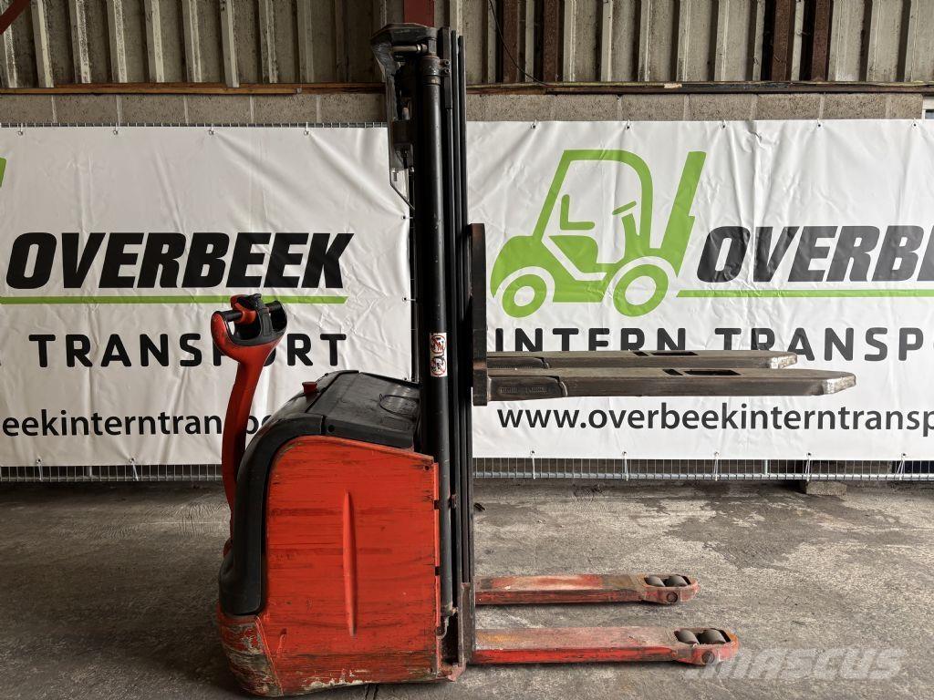 Linde L14 Järelkäidavad virnastajad