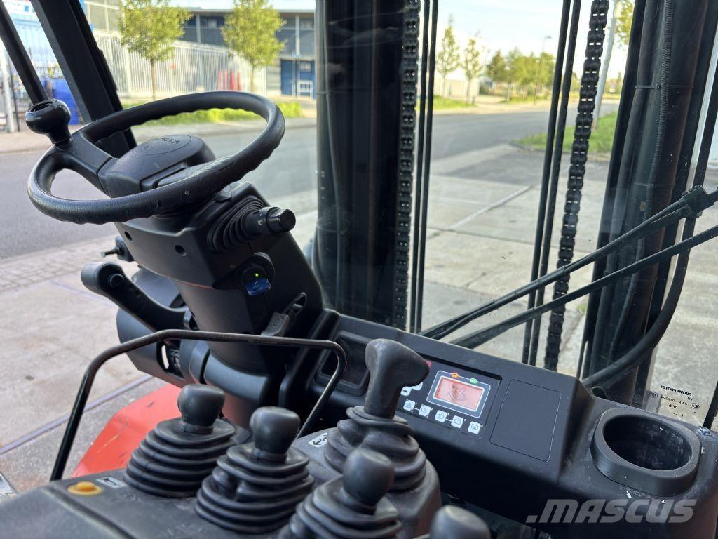 Toyota 8FBMT50 Elektritõstukid