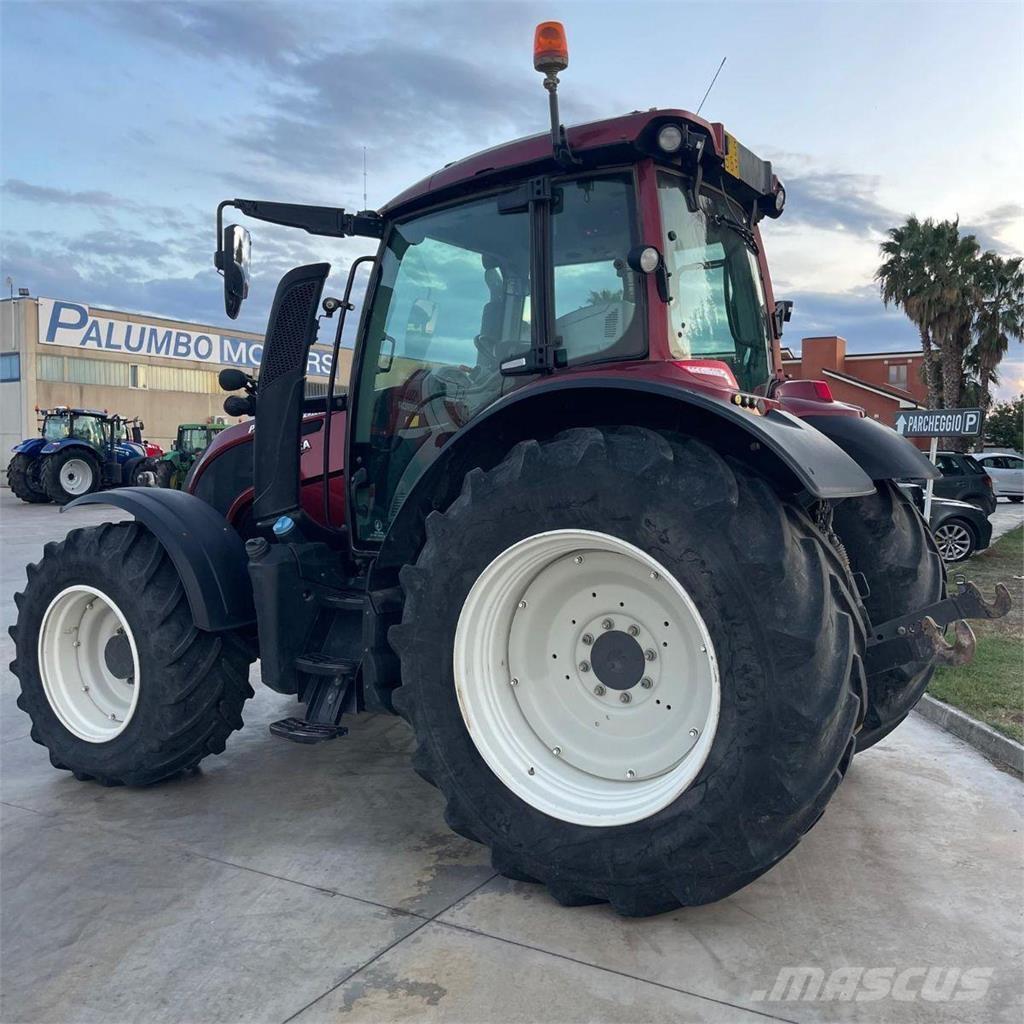 Valtra N174 Traktorid