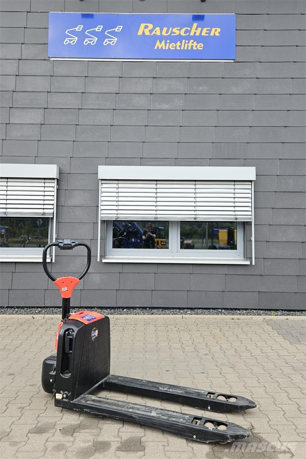 EP Equipment F4 Muu