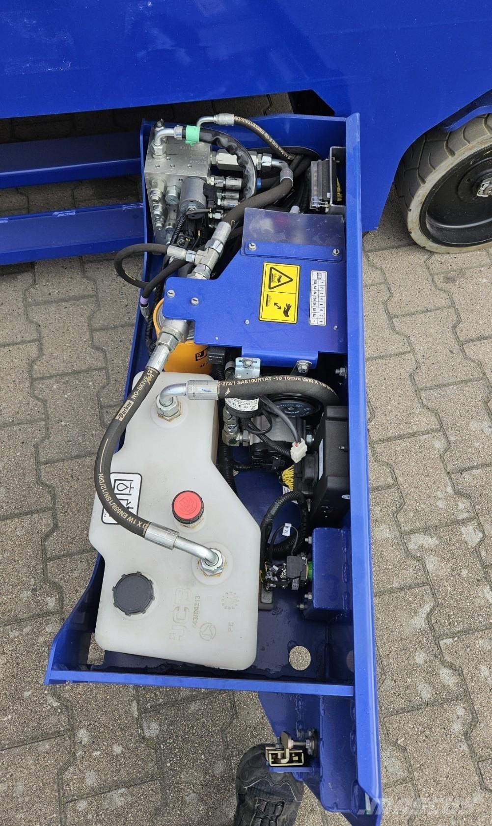 JCB S2646E Käärtõstukid