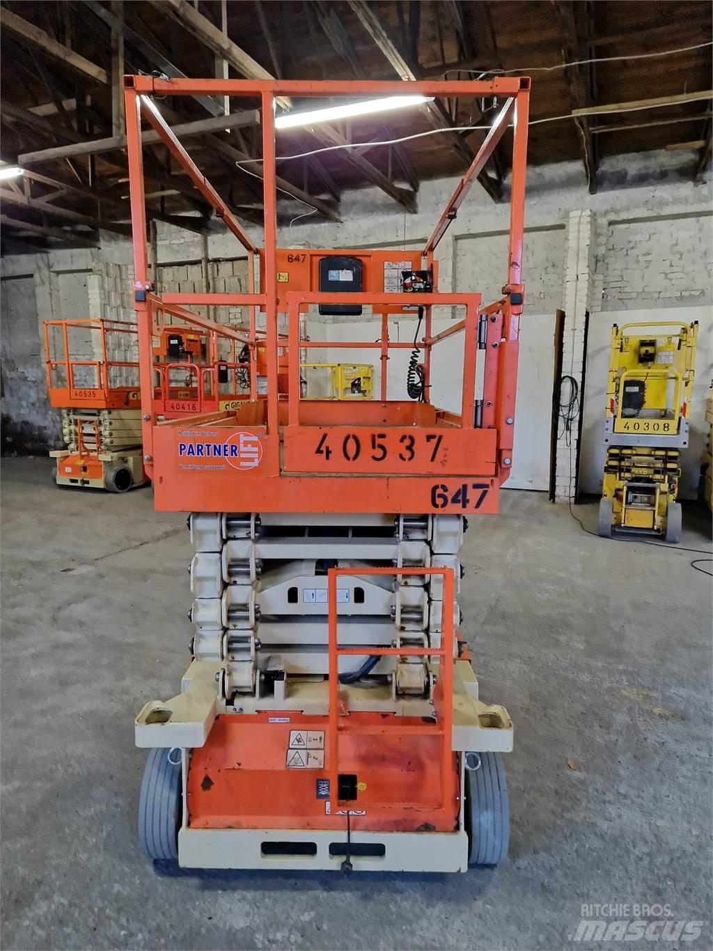 JLG 10 RS Käärtõstukid