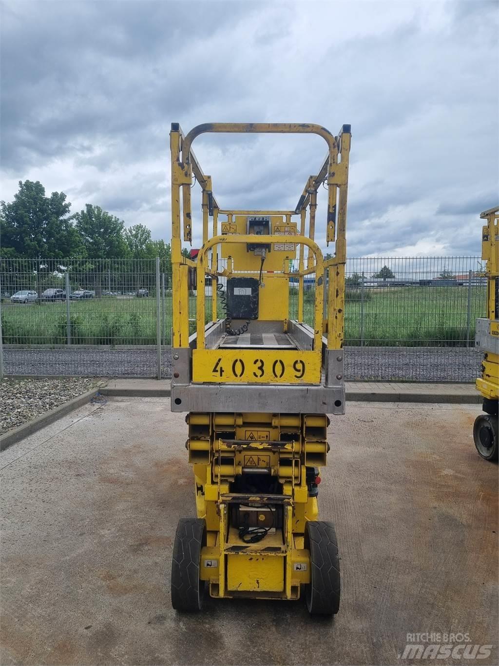 JLG 2030 ES Käärtõstukid