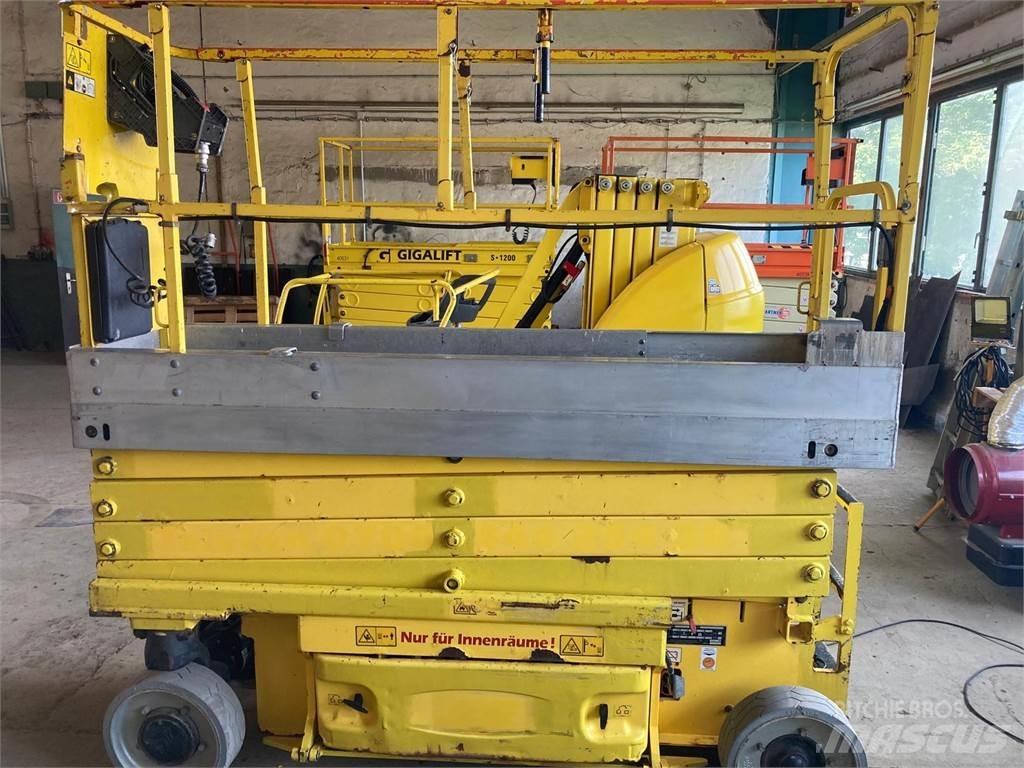 JLG 2630 ES Käärtõstukid