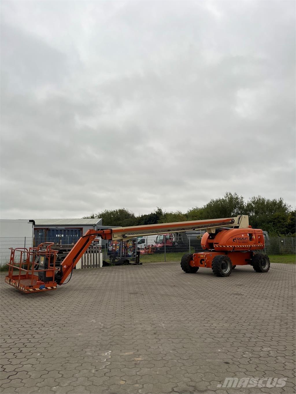 JLG 860 SJ Teleskoop poomtõstukid