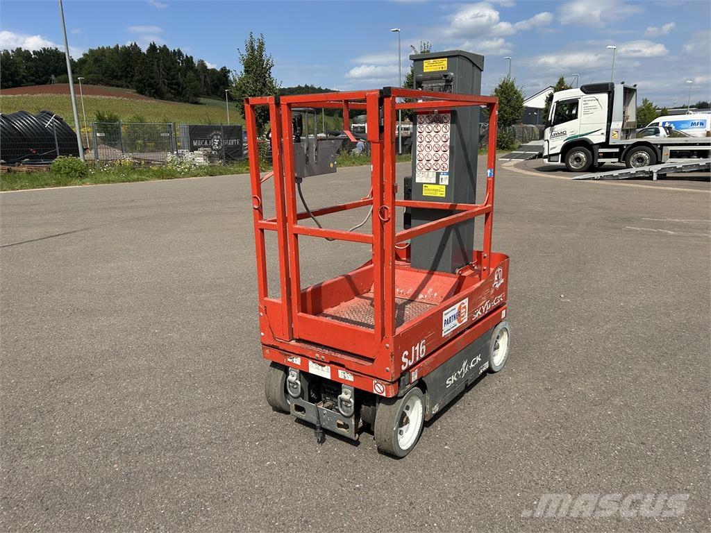 SkyJack SJ16 Kompaktsed poomtõstukid