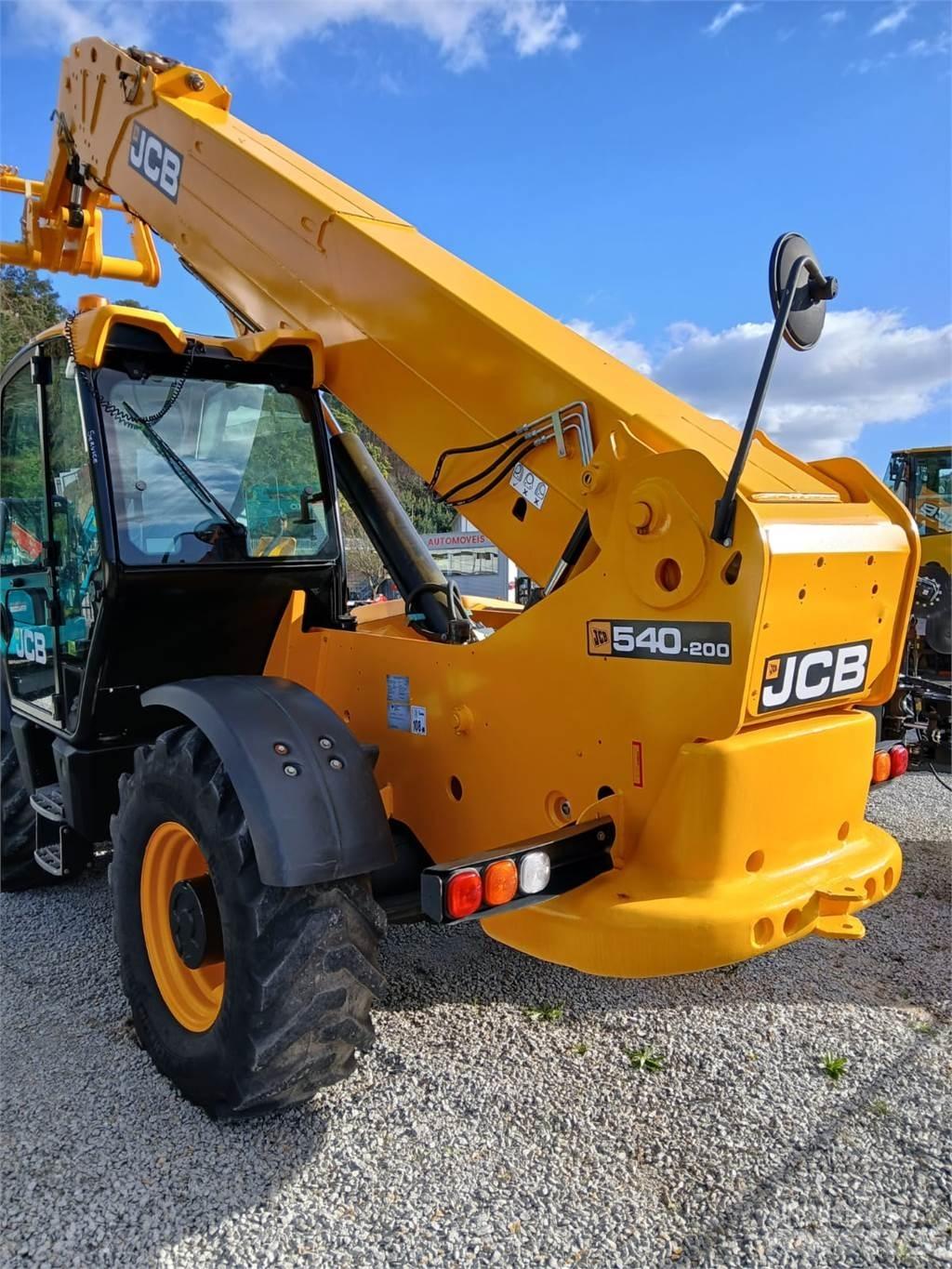 JCB 540-200 Lükandmastiga tõstukid