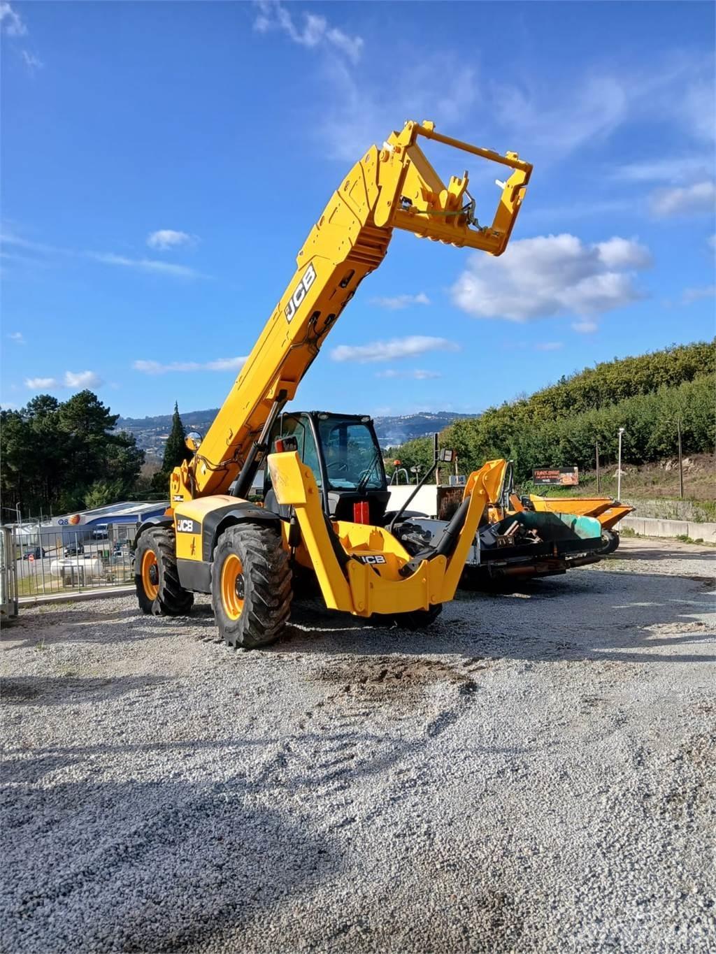 JCB 540-200 Lükandmastiga tõstukid