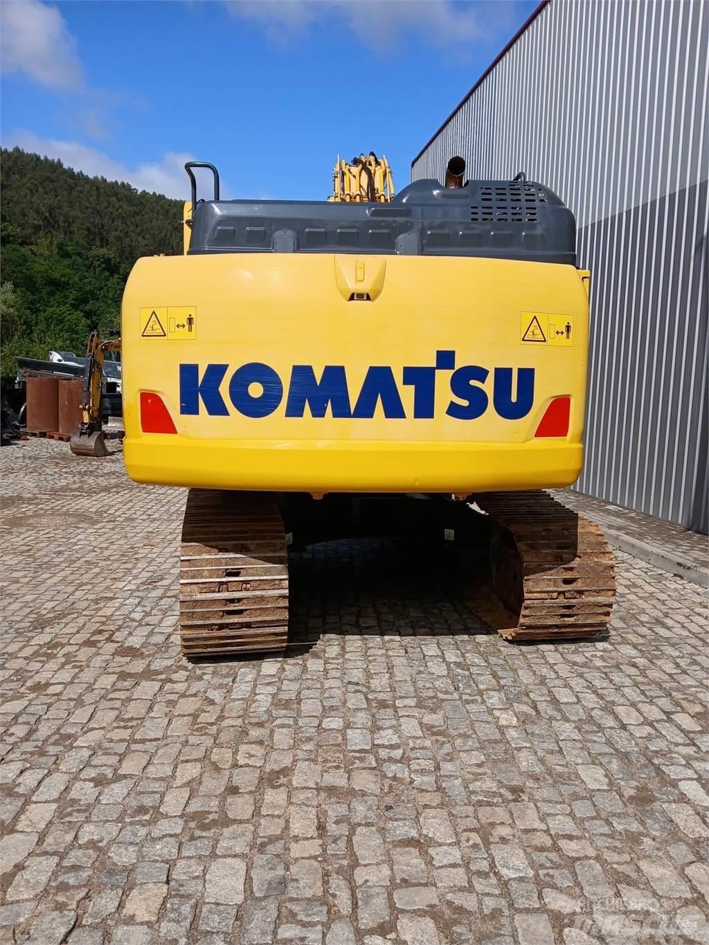 Komatsu PC210NLC-11 Roomikekskavaatorid