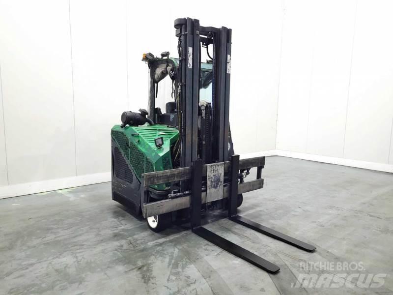 Combilift C3000 CB Neljasuuna lükandmastiga tõstukid