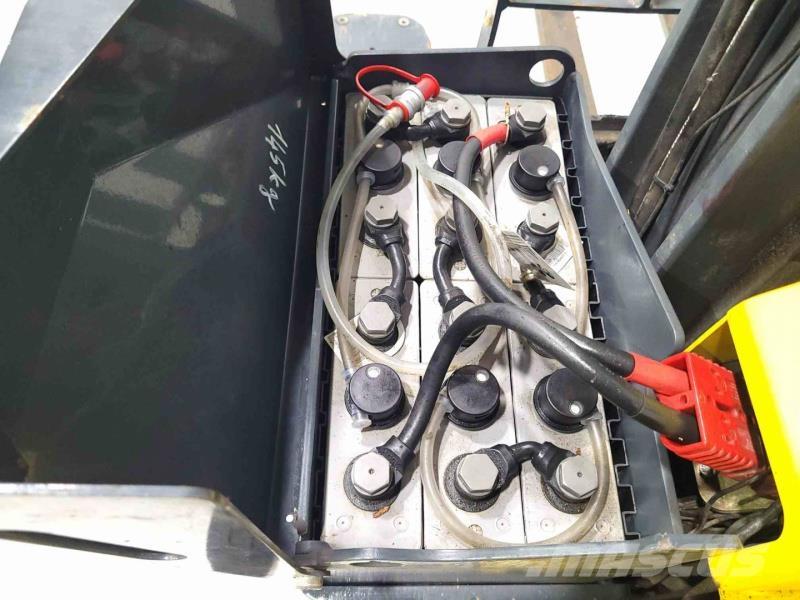 Combilift COMBI-WR4 Neljasuuna lükandmastiga tõstukid