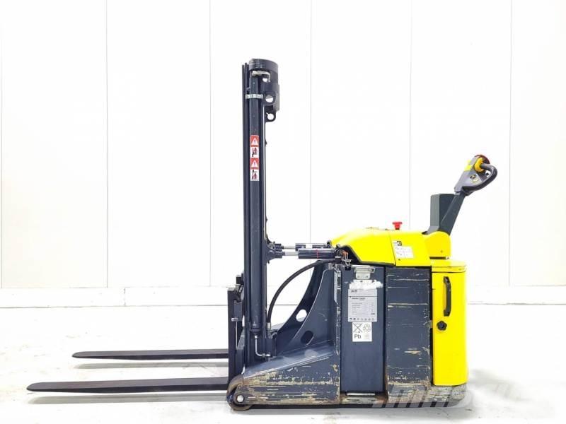 Combilift CS1500 Platvormiga virnastajad