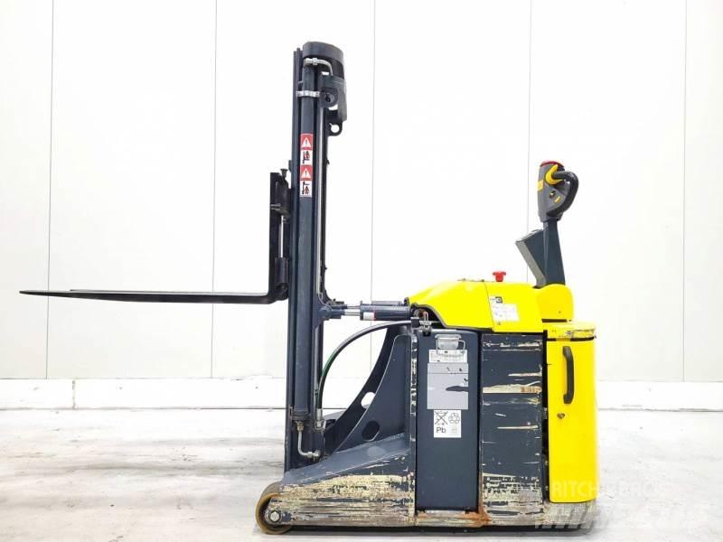 Combilift CS1500 Platvormiga virnastajad