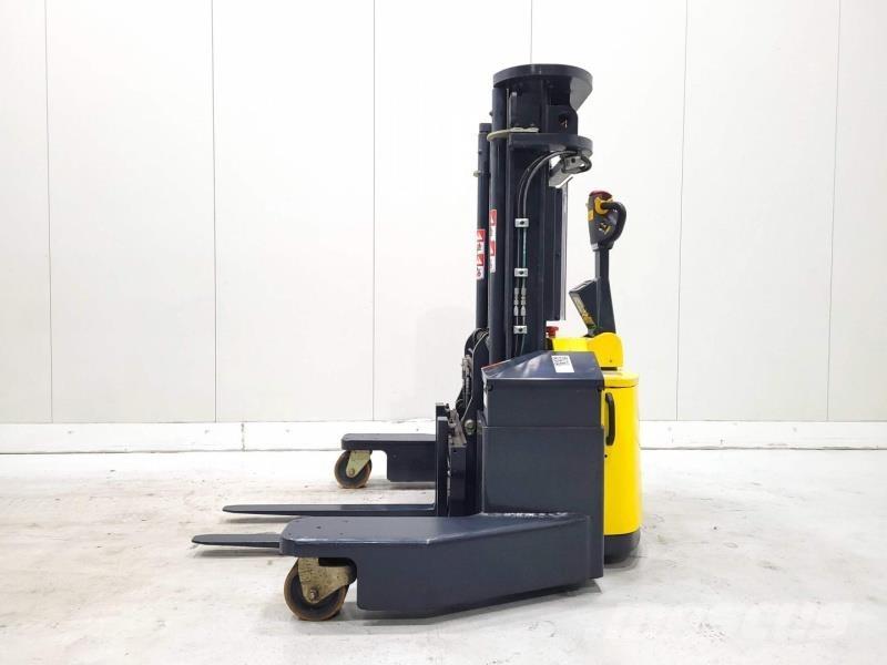 Combilift WR4 Konteineritõstukid