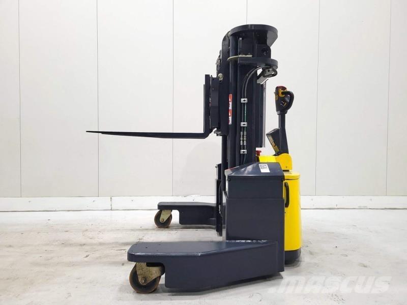 Combilift WR4 Konteineritõstukid