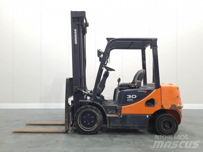 Doosan D30S-5 Diiseltõstukid