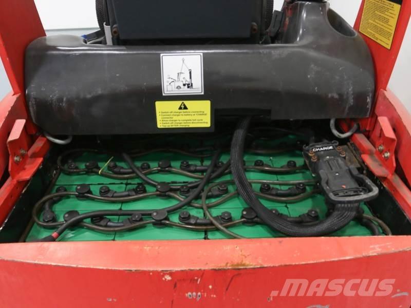 Flexi AC 1350 Kitsa vahekäigu tõstukid