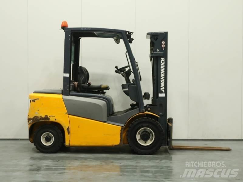 Jungheinrich DFG 425 Diiseltõstukid