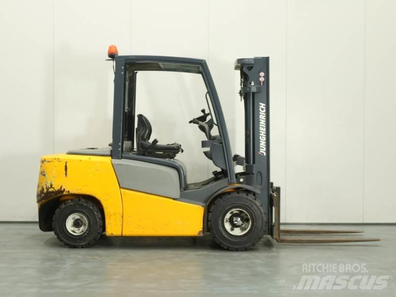 Jungheinrich DFG 435 Diiseltõstukid