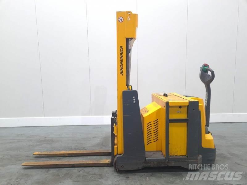 Jungheinrich EJG 108 Platvormiga virnastajad