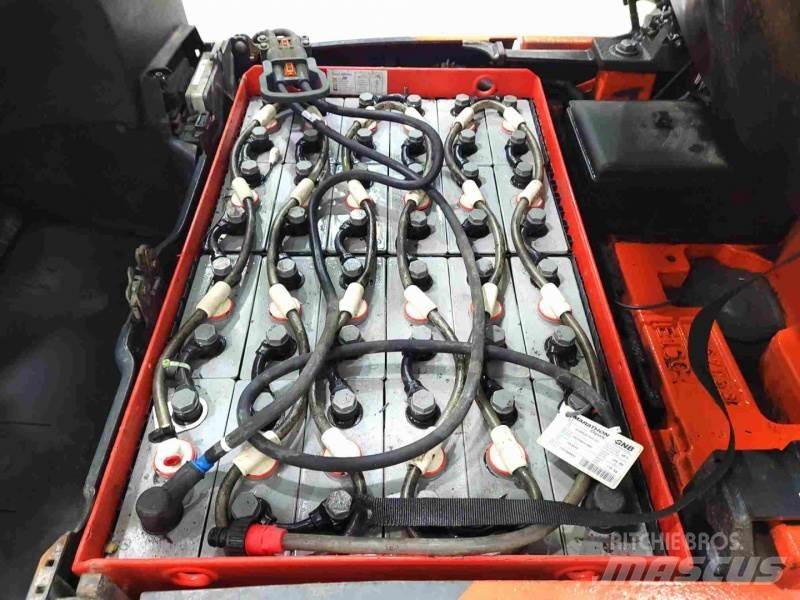 Linde E16C-02 Kahveltõstukid - muud