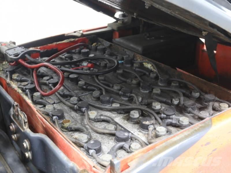 Linde E16C-02 Kahveltõstukid - muud