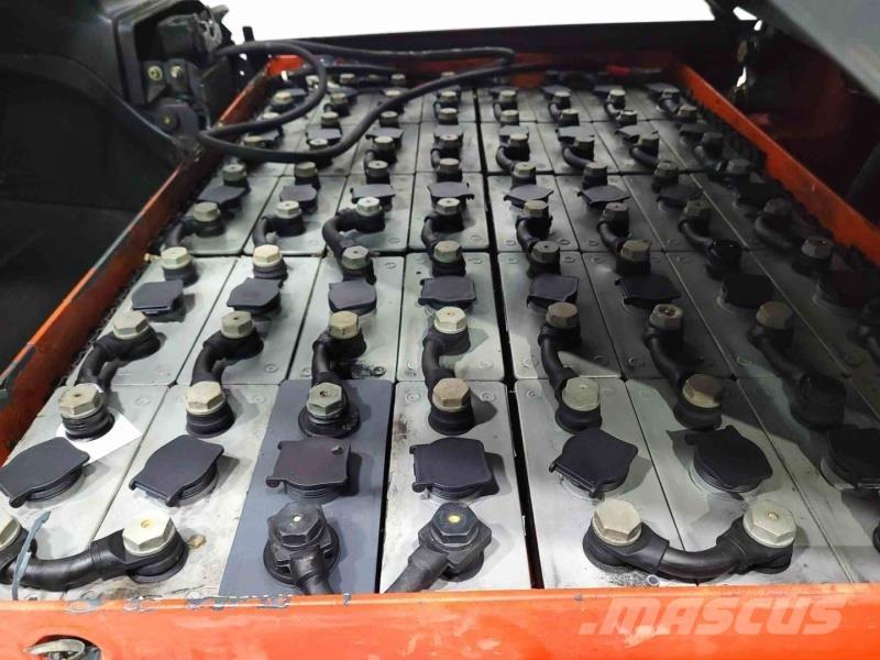 Linde E30-01 Elektritõstukid