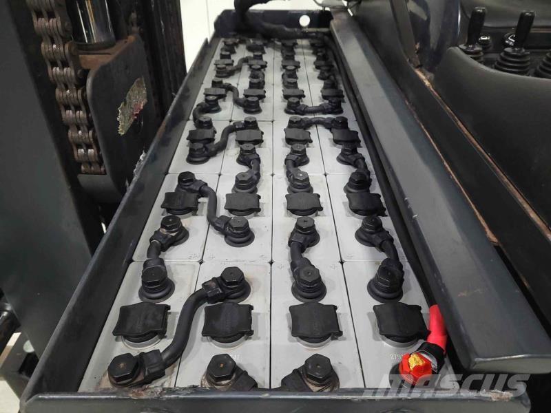 Linde R14S-12 Lükandmastiga tõstukid