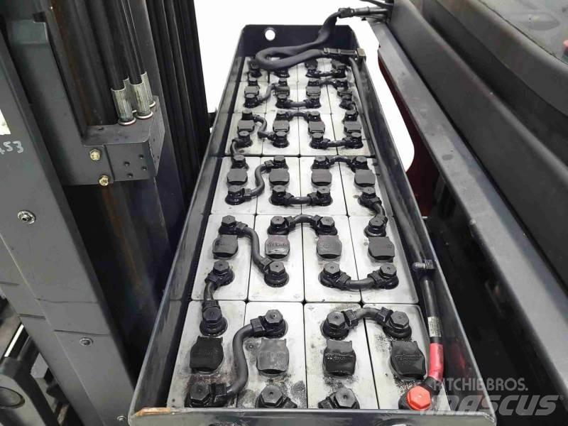 Linde R16-01 1120 Lükandmastiga tõstukid