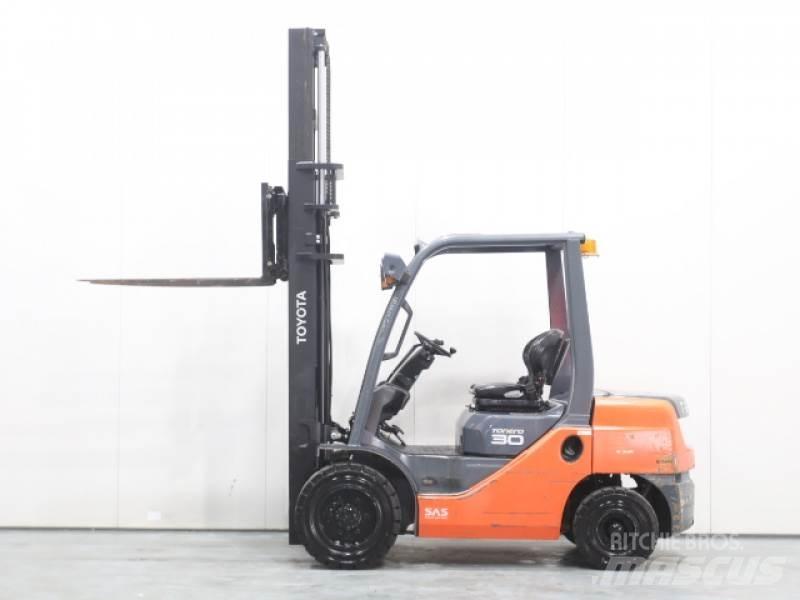 Toyota 02-8FDF30 Diiseltõstukid