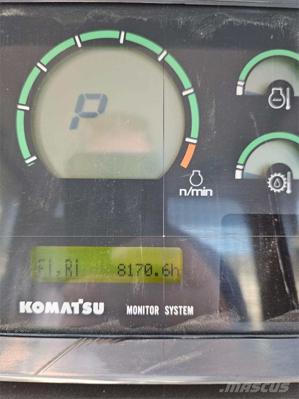 Komatsu D61PX-15 Buldooserid