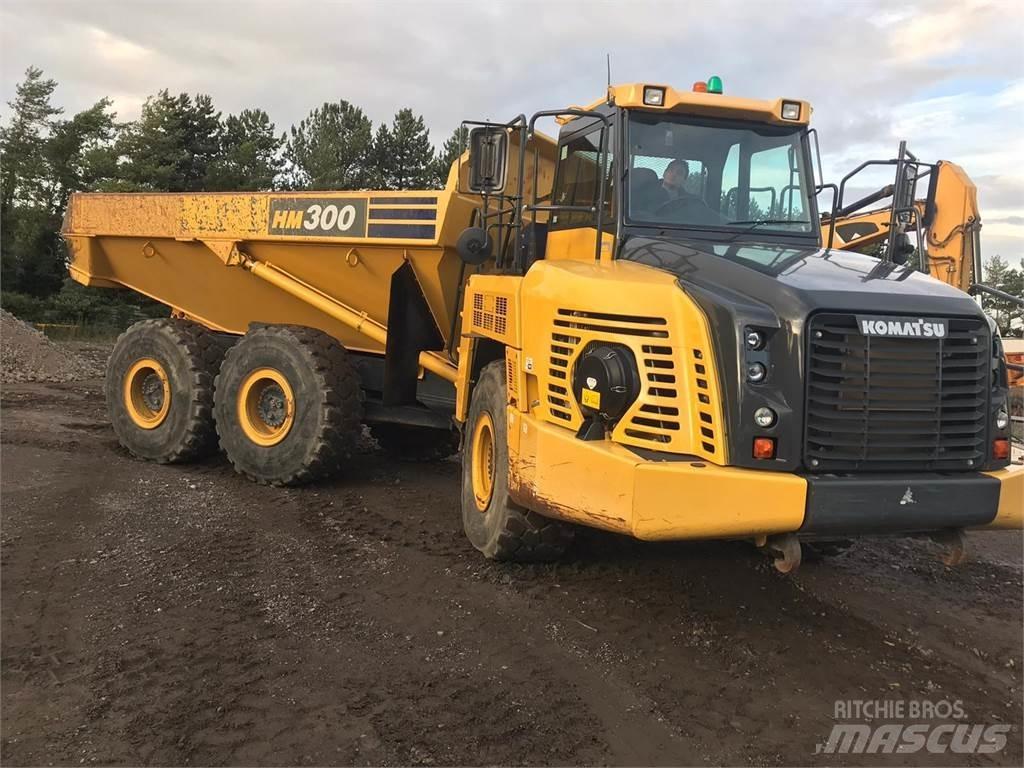 Komatsu HM300-5 Liigendraamiga pinnaseveokid