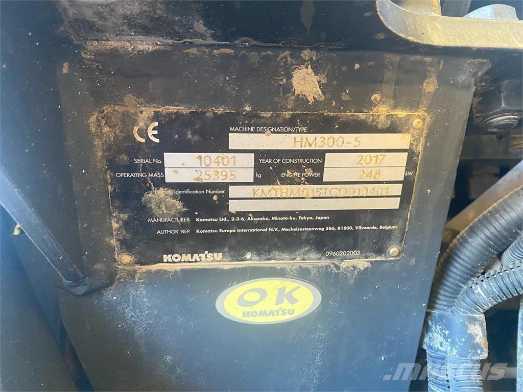 Komatsu HM300-5 Liigendraamiga pinnaseveokid