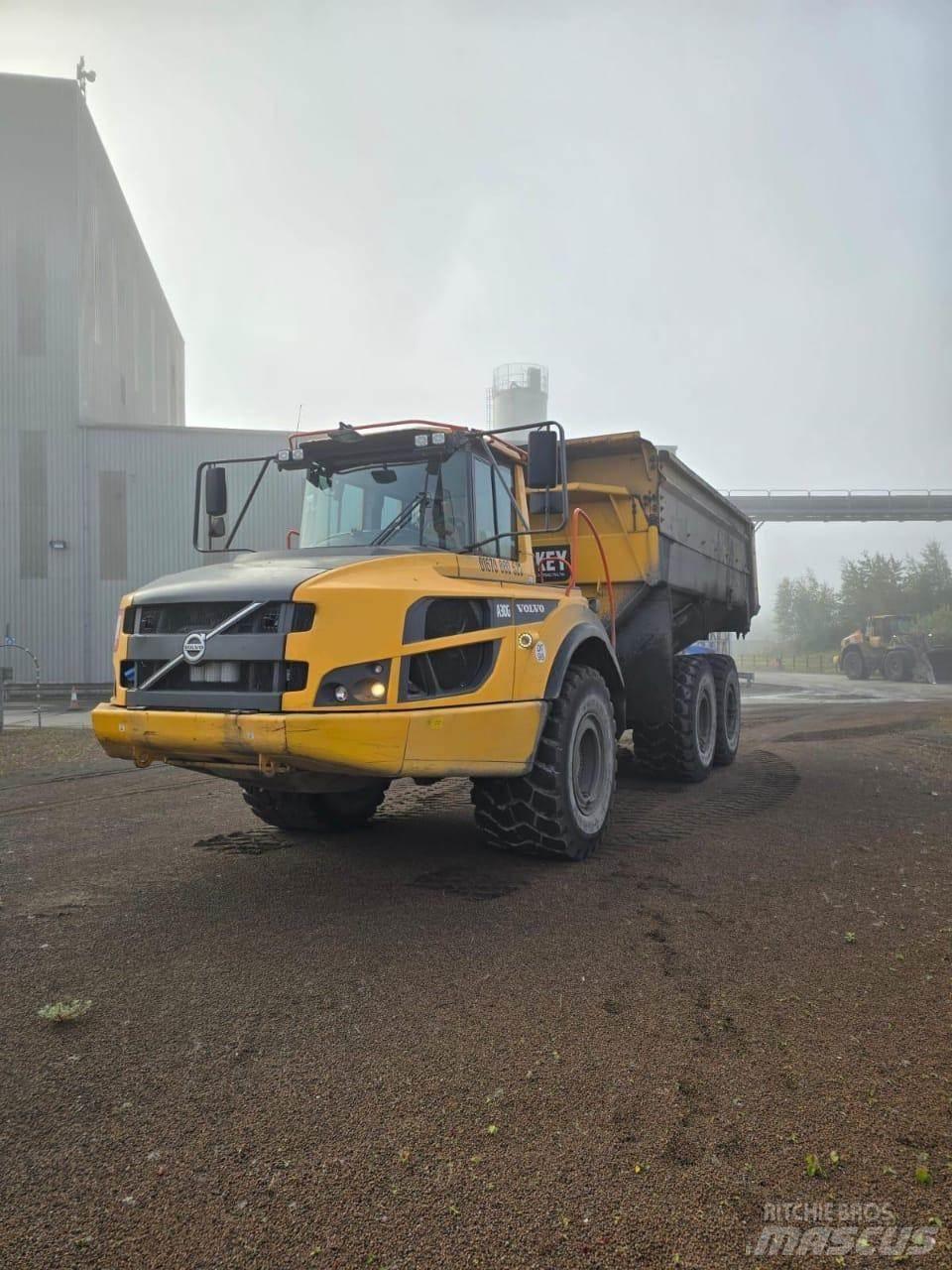 Volvo A30G Liigendraamiga pinnaseveokid