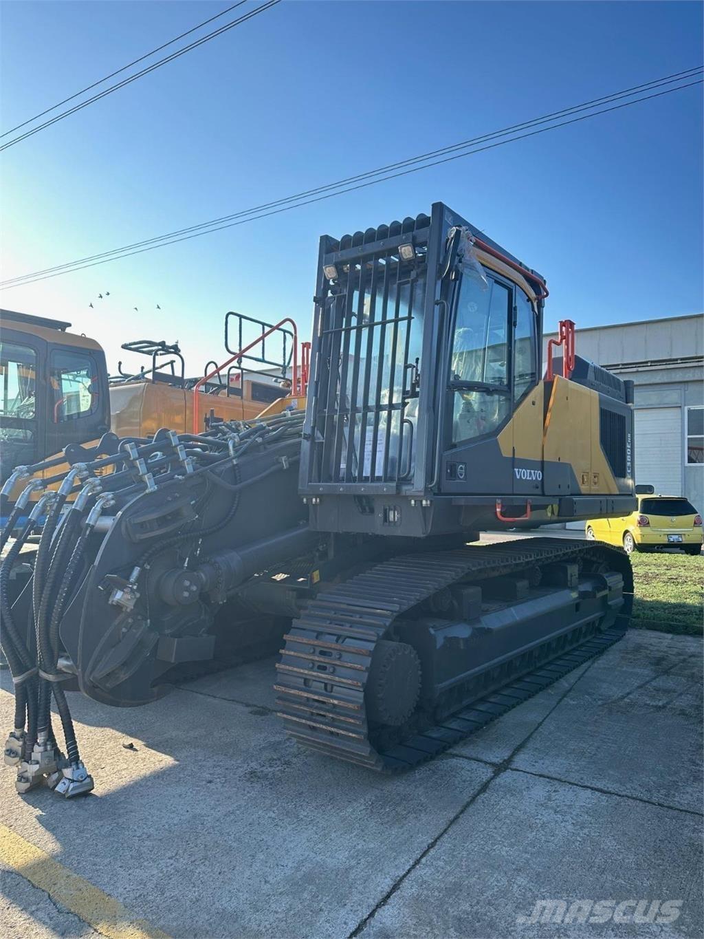 Volvo EC380EHR Lammutusekskavaatorid