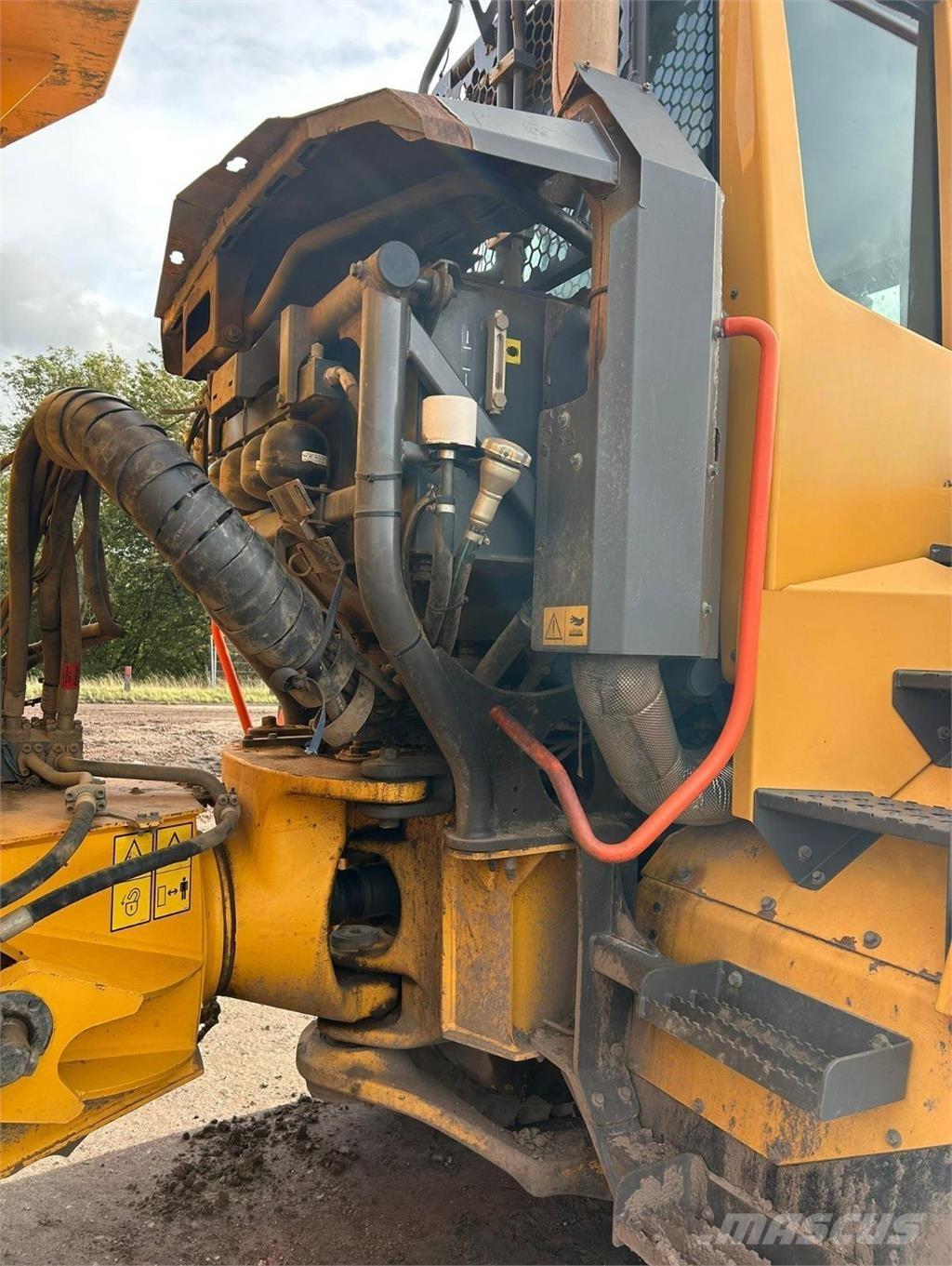 Volvo HAULER A25G Liigendraamiga pinnaseveokid