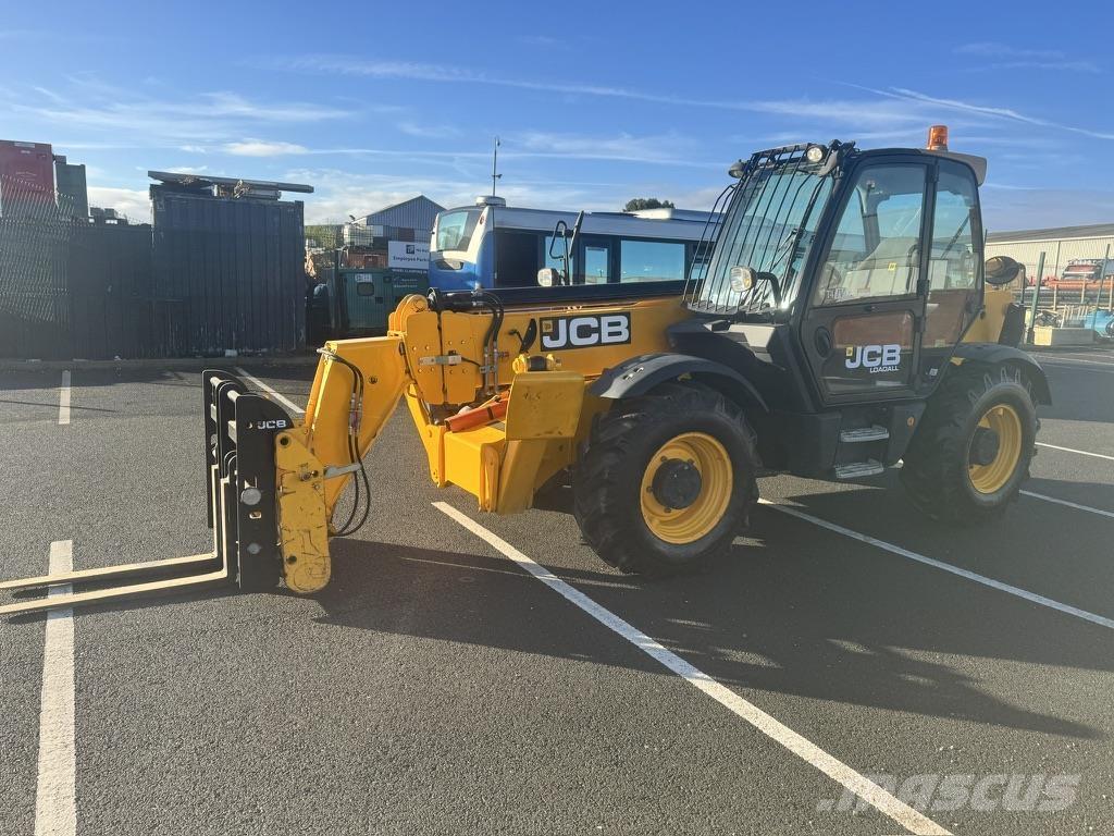 JCB  Teleskooplaadurid